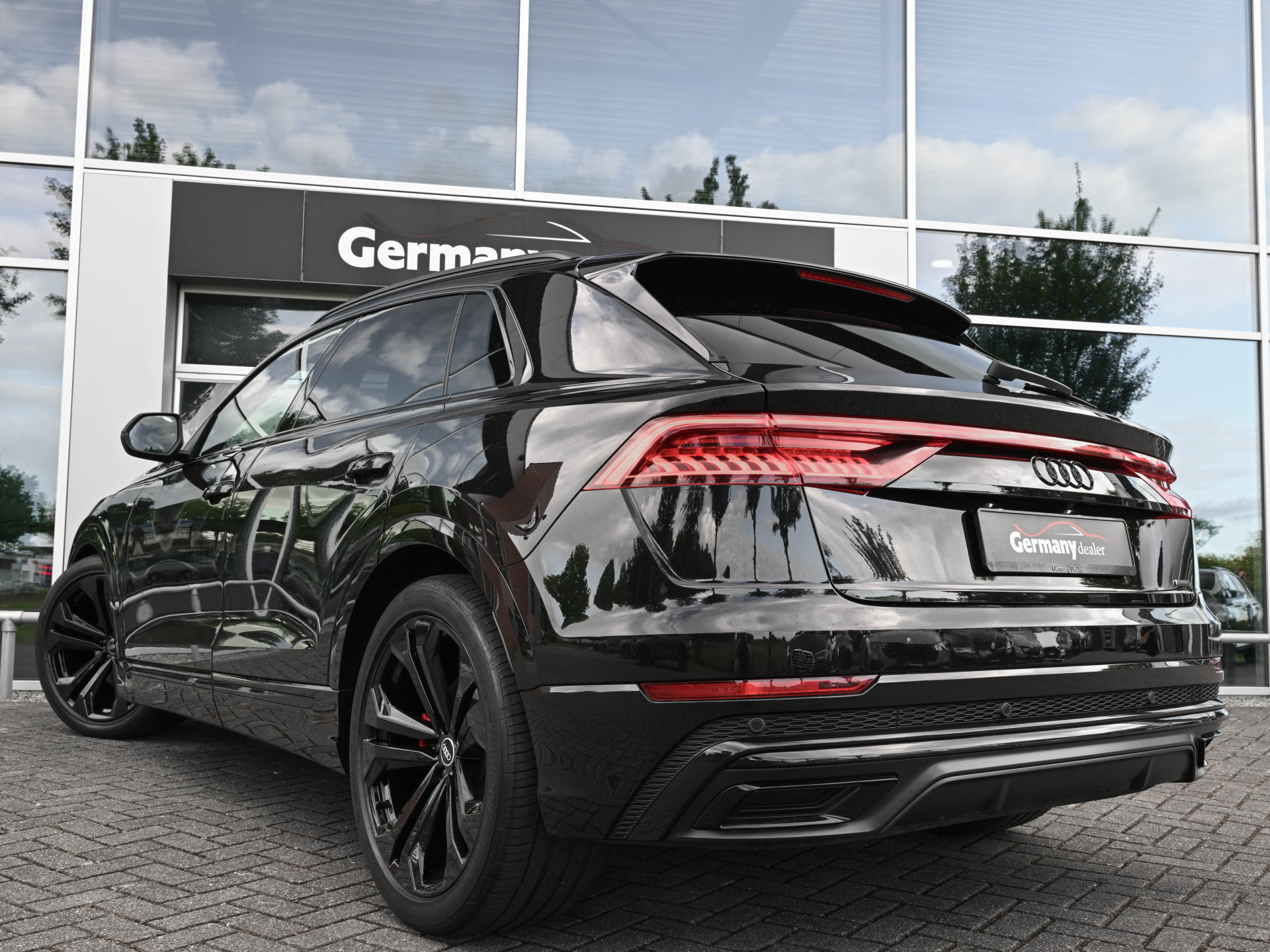 Hoofdafbeelding Audi Q8