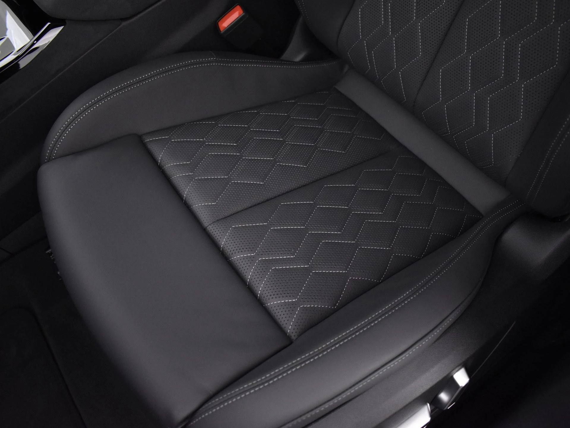 Hoofdafbeelding Audi S6 Avant e-tron