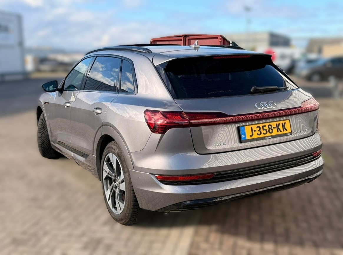 Hoofdafbeelding Audi e-tron