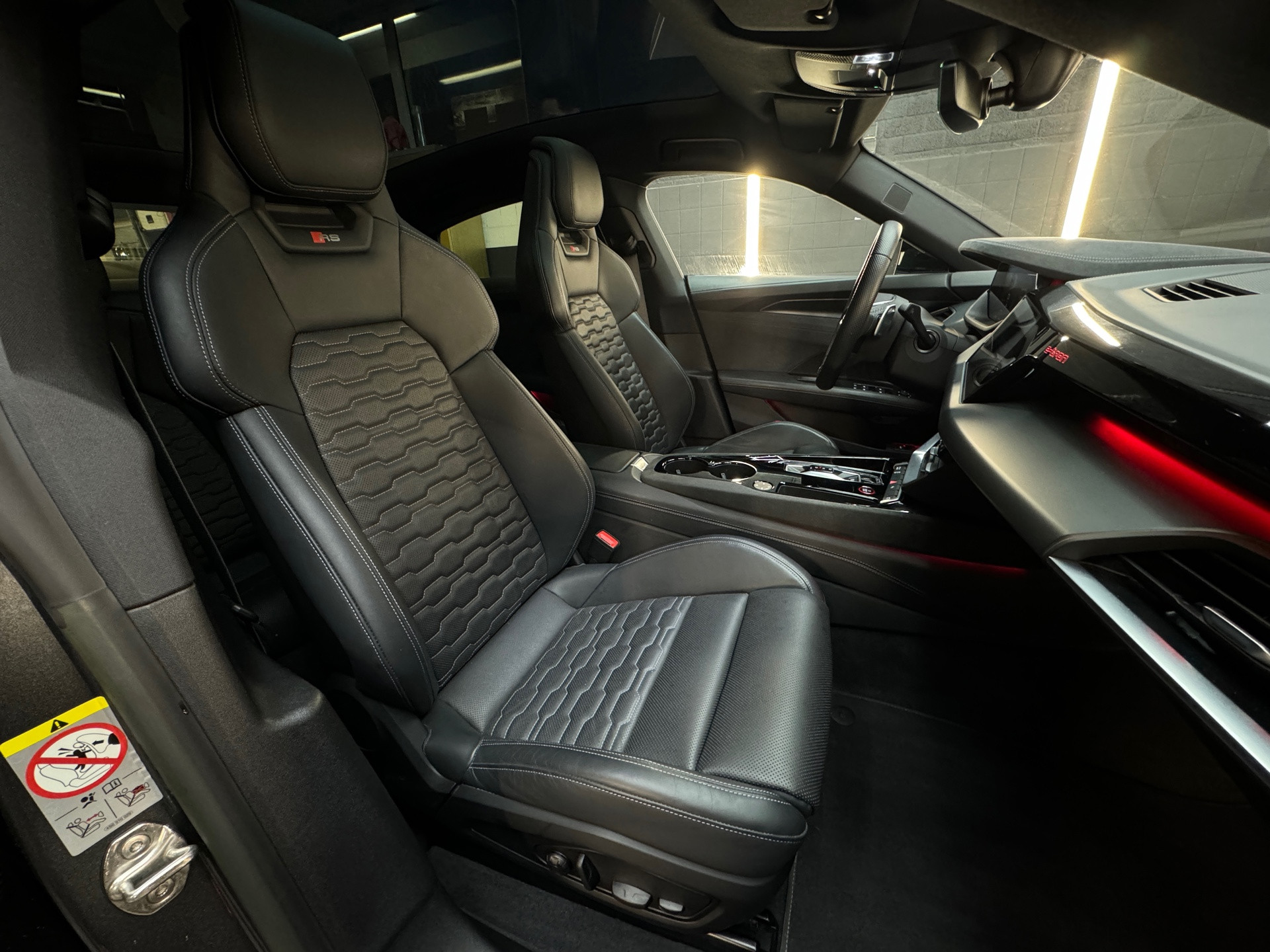 Hoofdafbeelding Audi e-tron GT