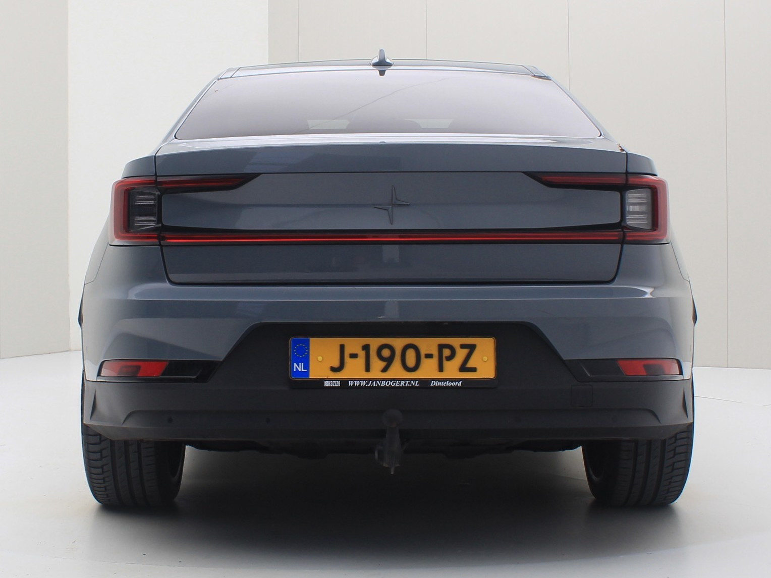 Hoofdafbeelding Polestar 2