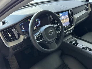 Volvo XC60 Volvo XC60 2.0 T6 350PK PHEV AWD PLUS DARK LONG RANGE PANO HARMAN-KARDON 360CAM ELEK.KLEP STUUR/STOEL VERW. Plug in Hybrid - afbeelding nr 10