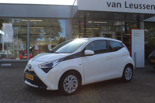 Toyota Aygo X-PLAY LIMITED APPLE/ANDROID CAMERA AIRCO EL-RAMEN & SPIEGELS