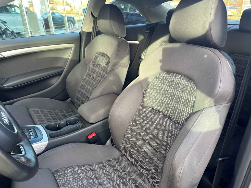 Hoofdafbeelding Audi Coupé