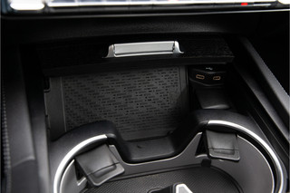 Mercedes-Benz GLE Mercedes-Benz GLE Coupé 400 e 4MATIC AMG Line Premium, Pano, Airmatic, Head-up, Nightpakket, 22