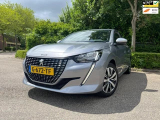 Peugeot 208 1.2 Nieuwe Distributie , Apple carplay , Navigatie , Parkeer sensoren , Cruise control