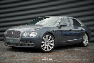Bentley Flying Spur 6.0 W12 / Mulliner / NL 1e Eigenaar / 21'' / Two-Tone / Nieuwstaat / Volledige Bentley historie