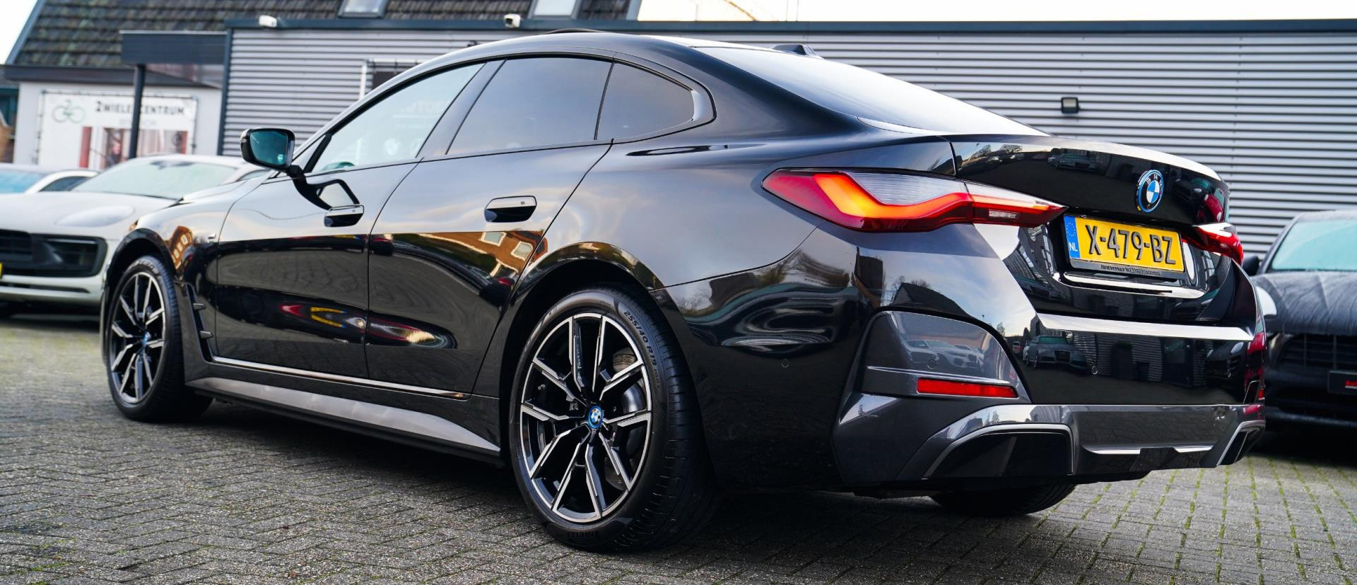Hoofdafbeelding BMW i4