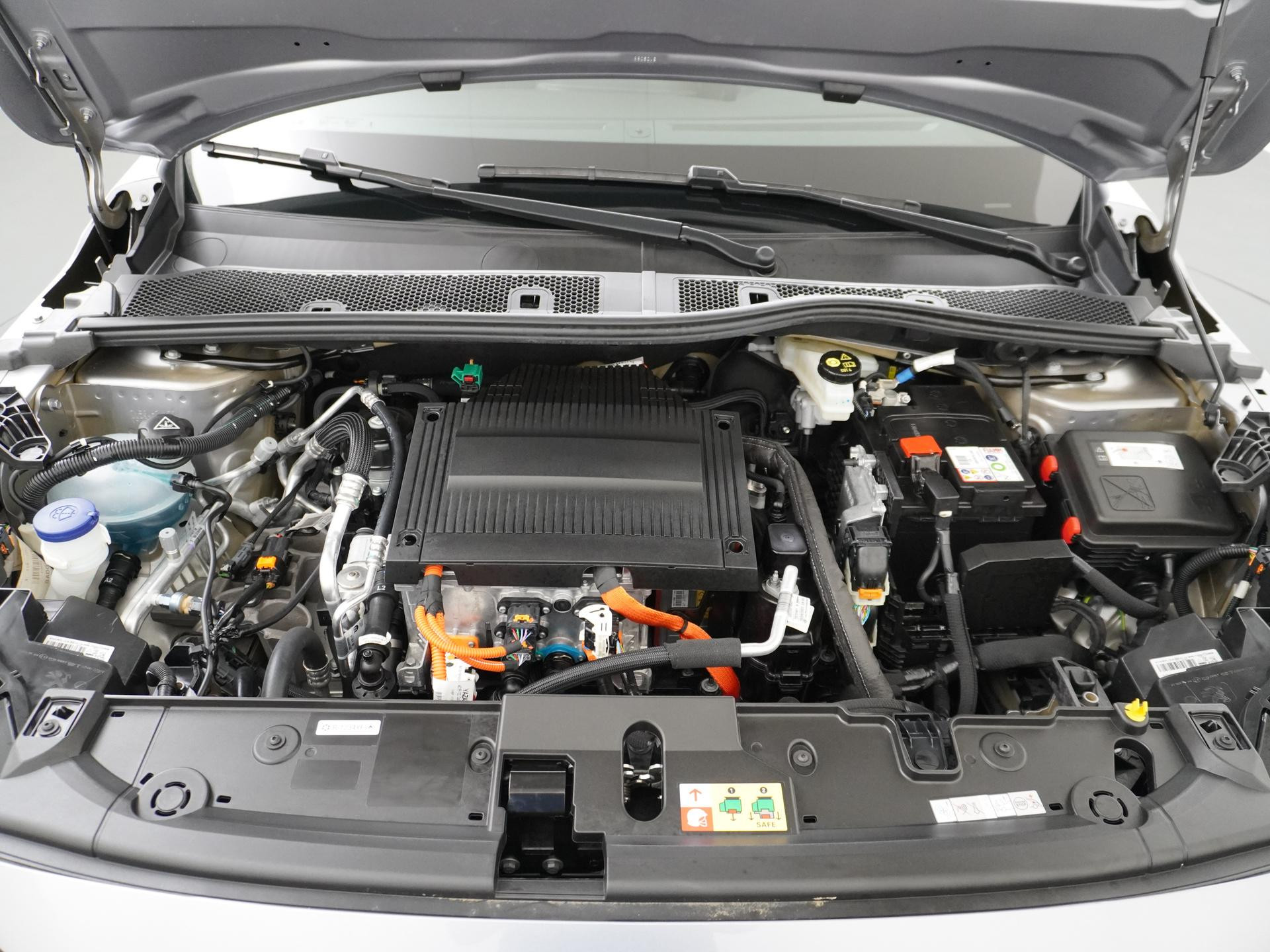 Hoofdafbeelding Peugeot e-208
