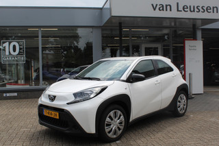 Toyota Aygo X PLAY AD-CRUISE APPLE/ANDROID DAB CAMERA AIRCO BLUETOOTH