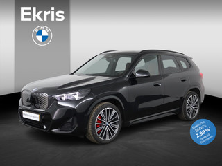 BMW iX1 eDrive20 67 kWh M Sportpakket Pro | Panoramadak | Harman-Kardon | Driving Assistant Plus | Comfort Access | 20 inch