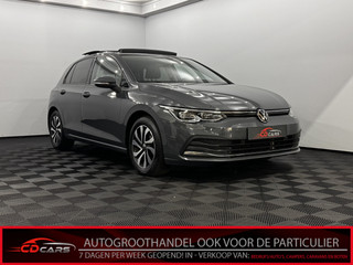 Volkswagen Golf 2.0 TDI Active Business Pano, Camera, Navi, Sfeerverlichting, Head-up display, Virtual desk, Cruise control adaptief