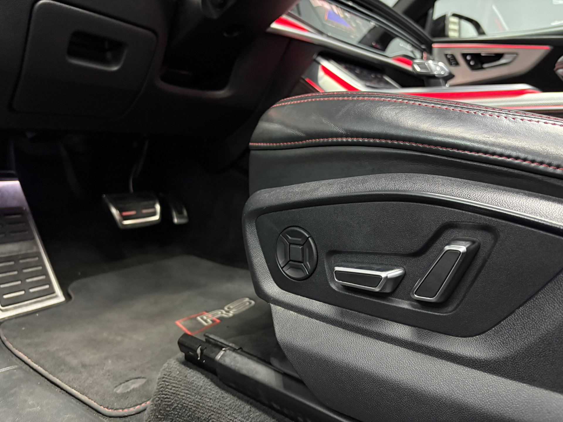 Hoofdafbeelding Audi RSQ8