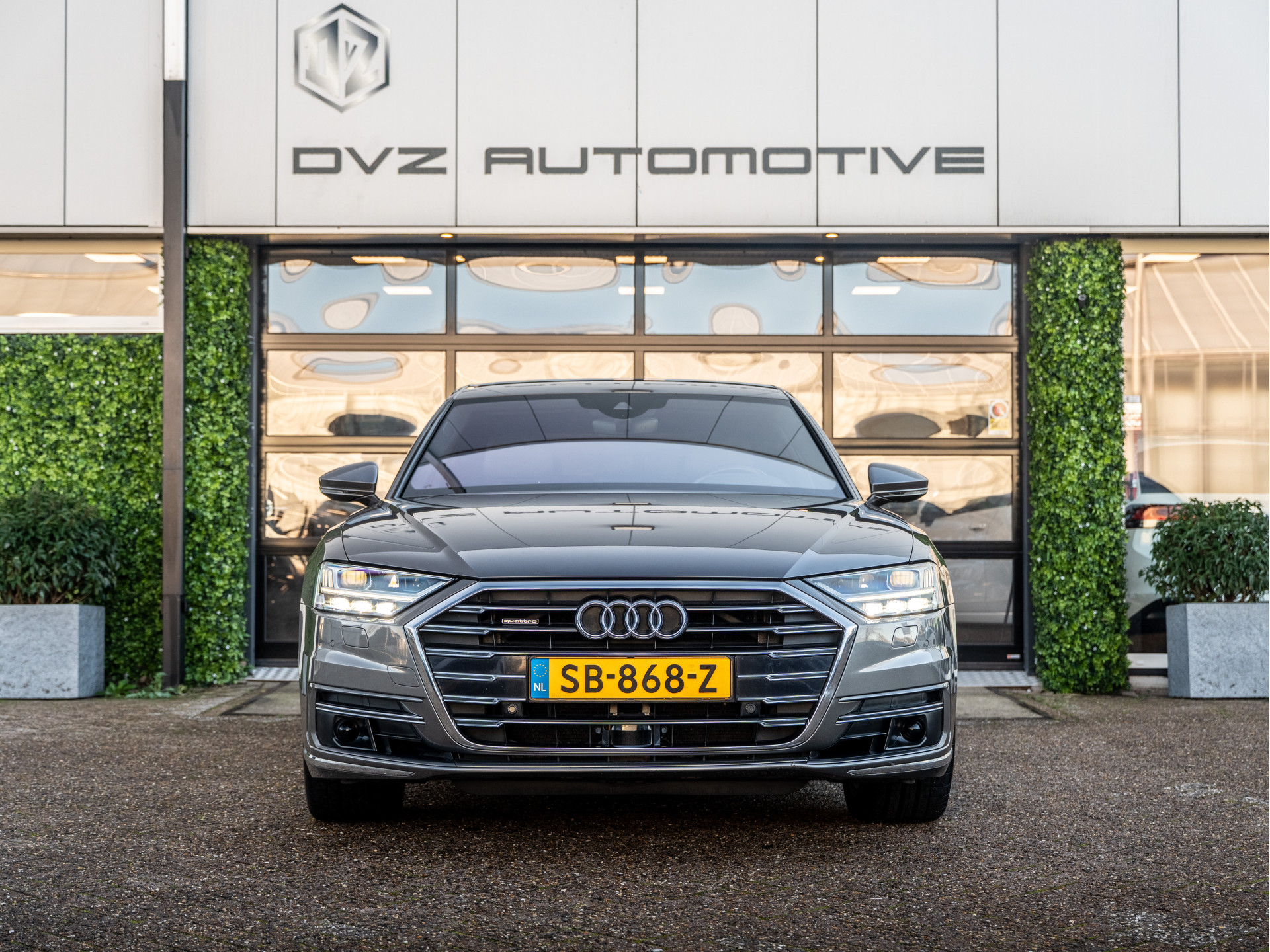 Hoofdafbeelding Audi A8