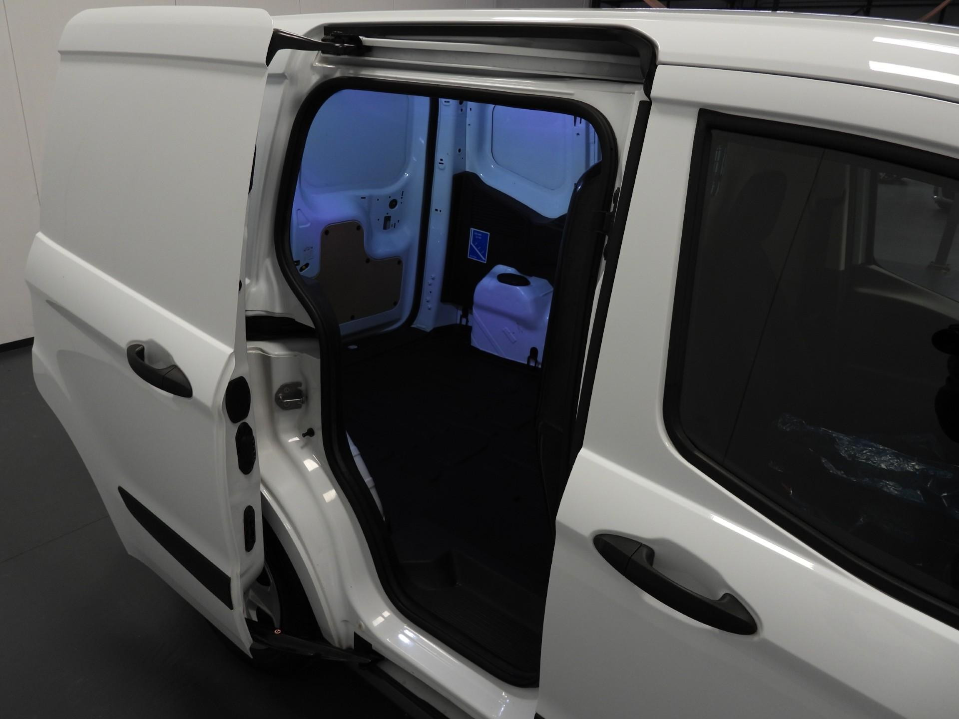 Hoofdafbeelding Ford Transit Courier