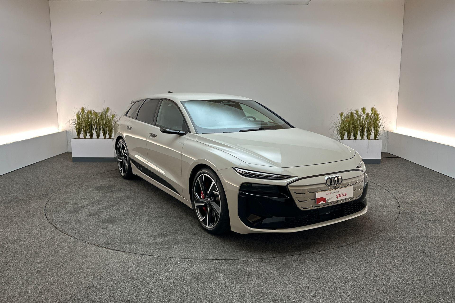 Hoofdafbeelding Audi S6 Avant e-tron