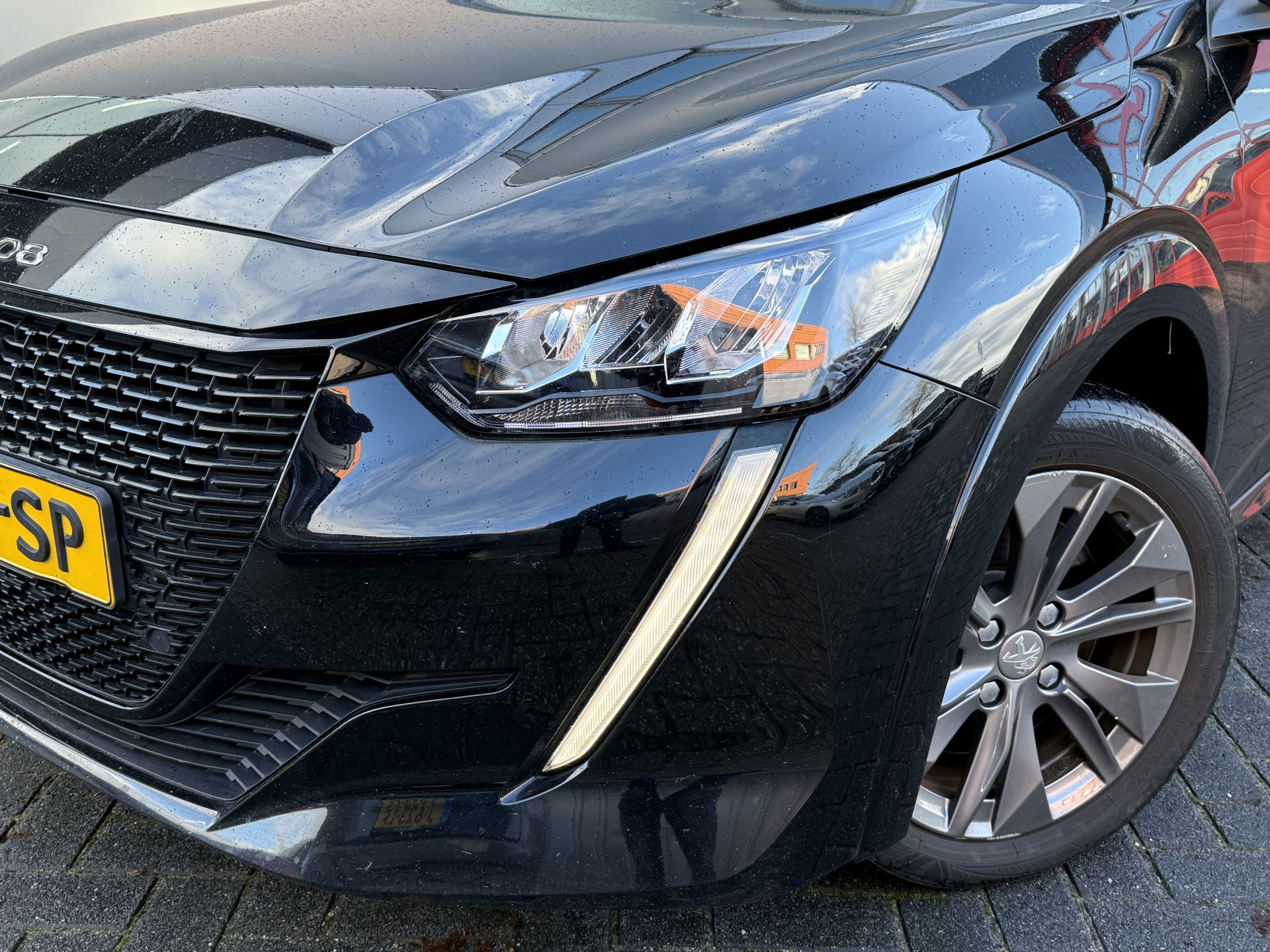 Hoofdafbeelding Peugeot e-208