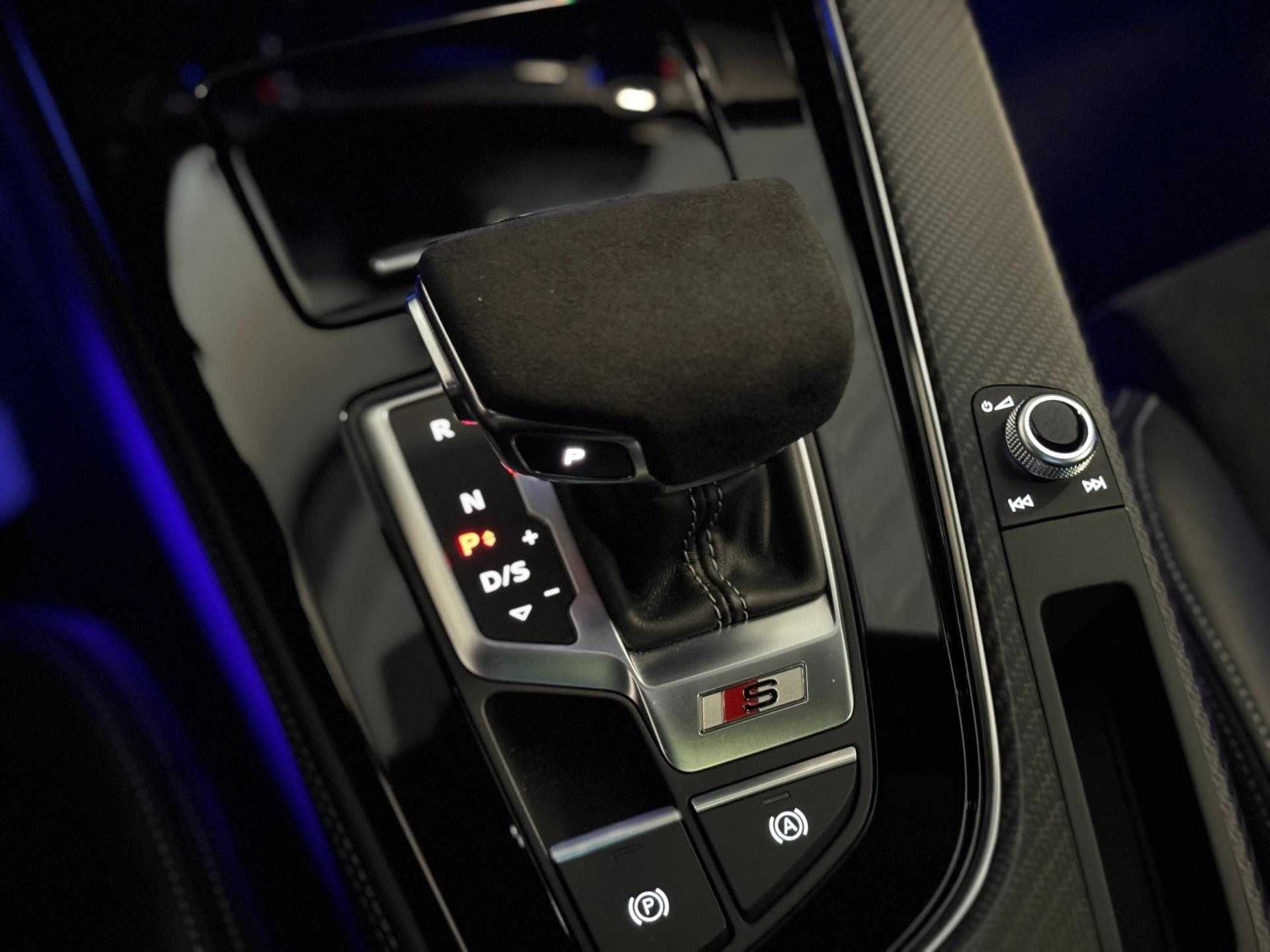 Hoofdafbeelding Audi S4