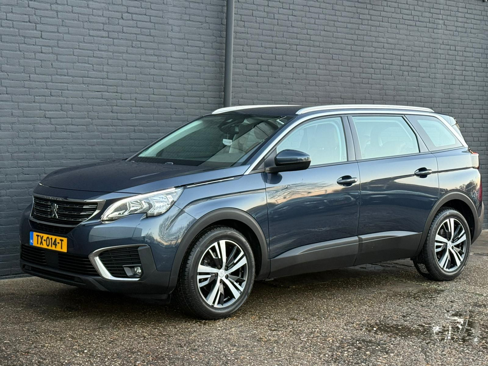 Hoofdafbeelding Peugeot 5008