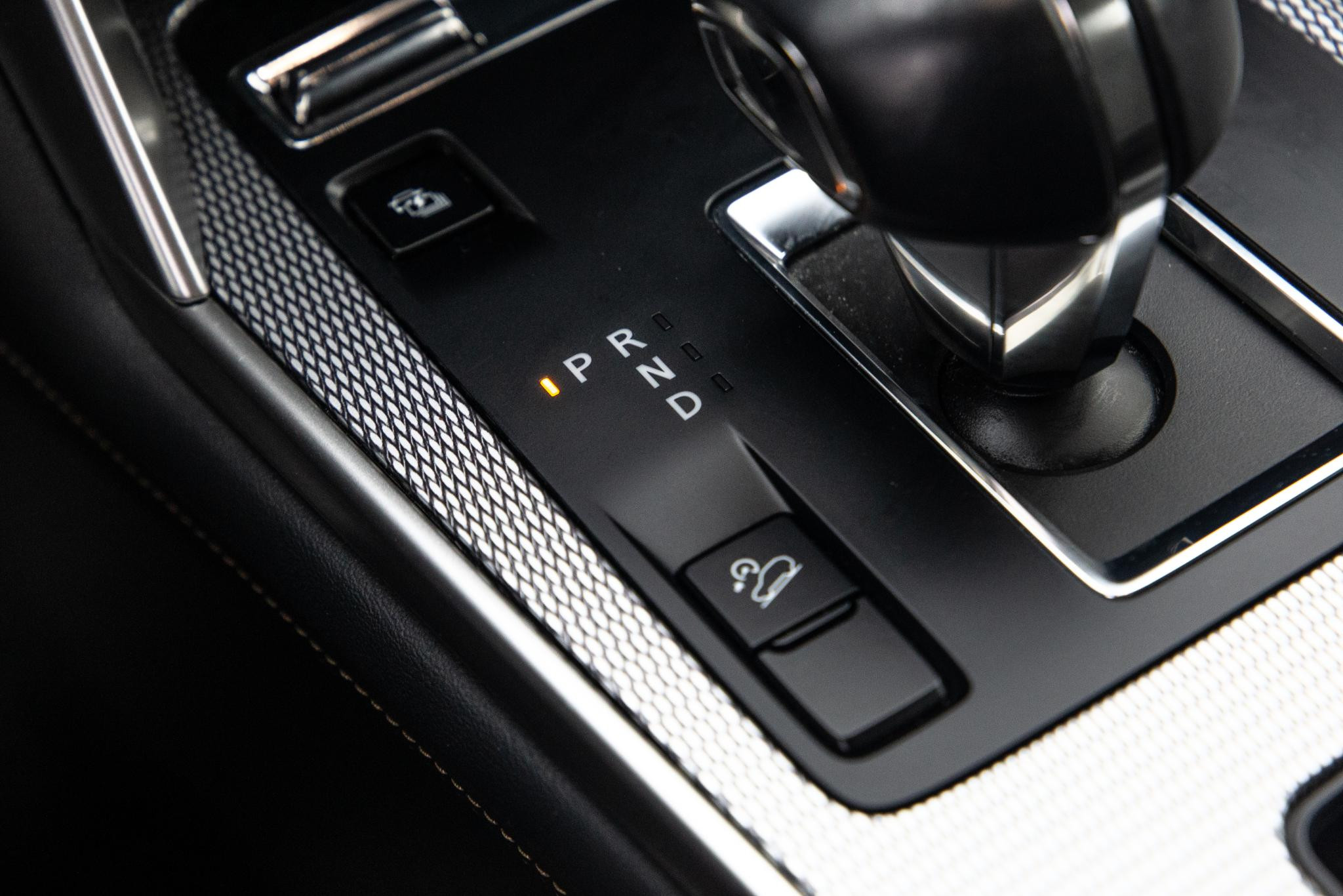 Hoofdafbeelding Mazda CX-60