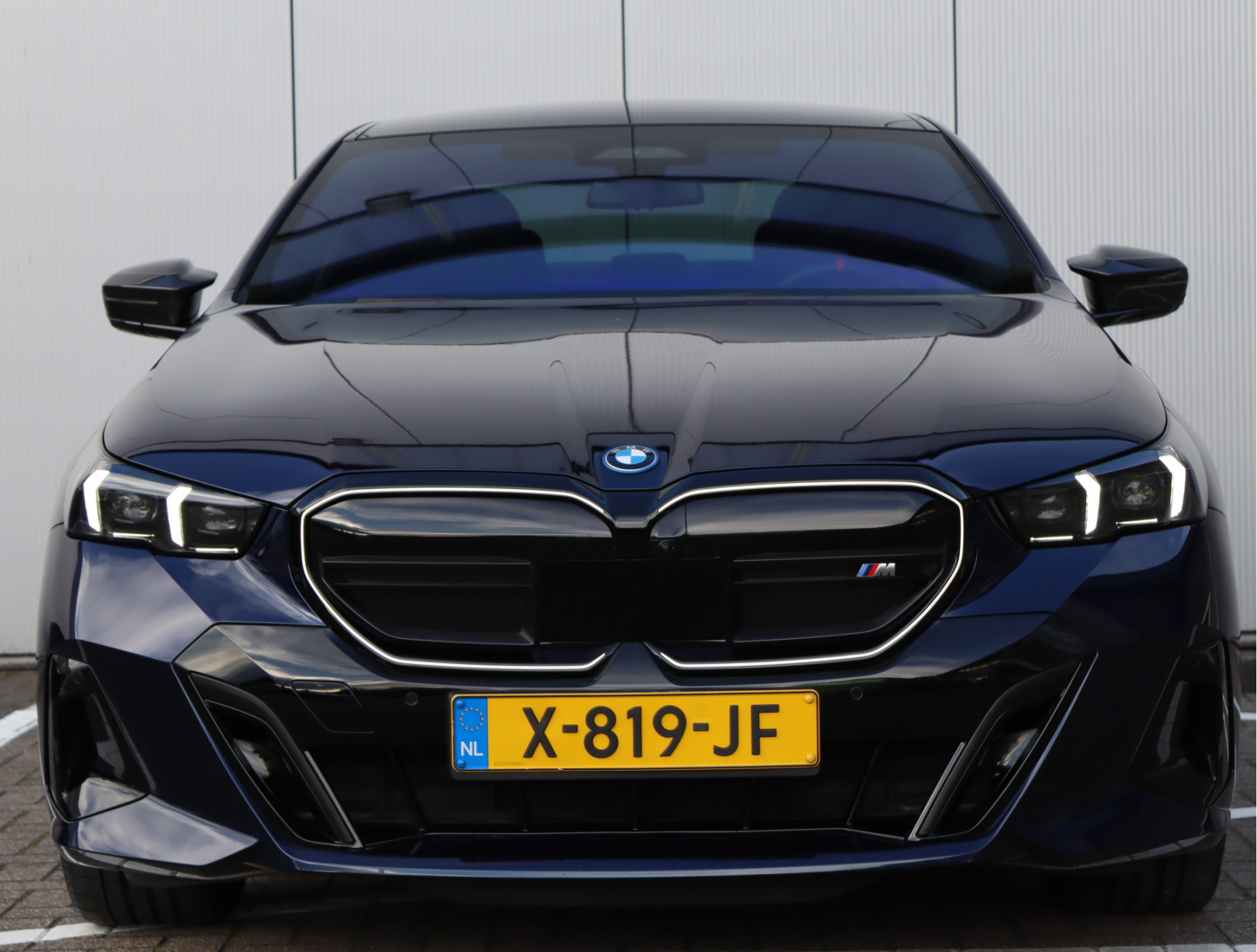 Hoofdafbeelding BMW i5