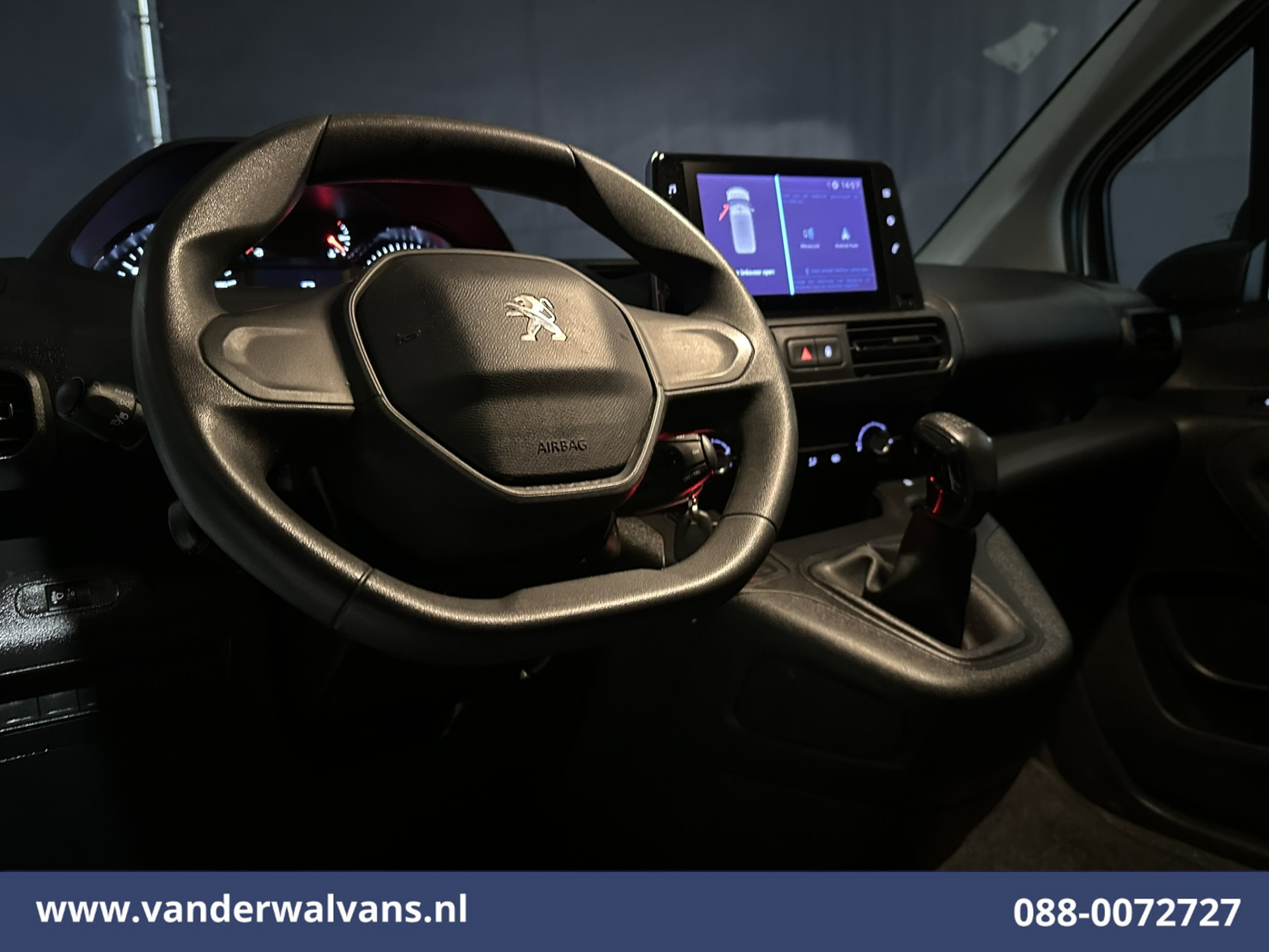 Hoofdafbeelding Peugeot Partner