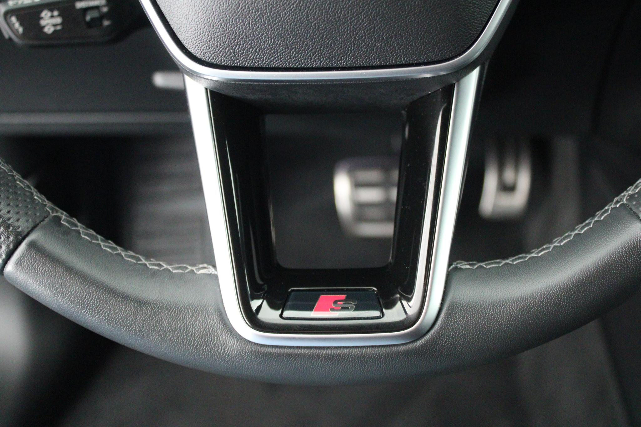 Hoofdafbeelding Audi Q8 Sportback e-tron