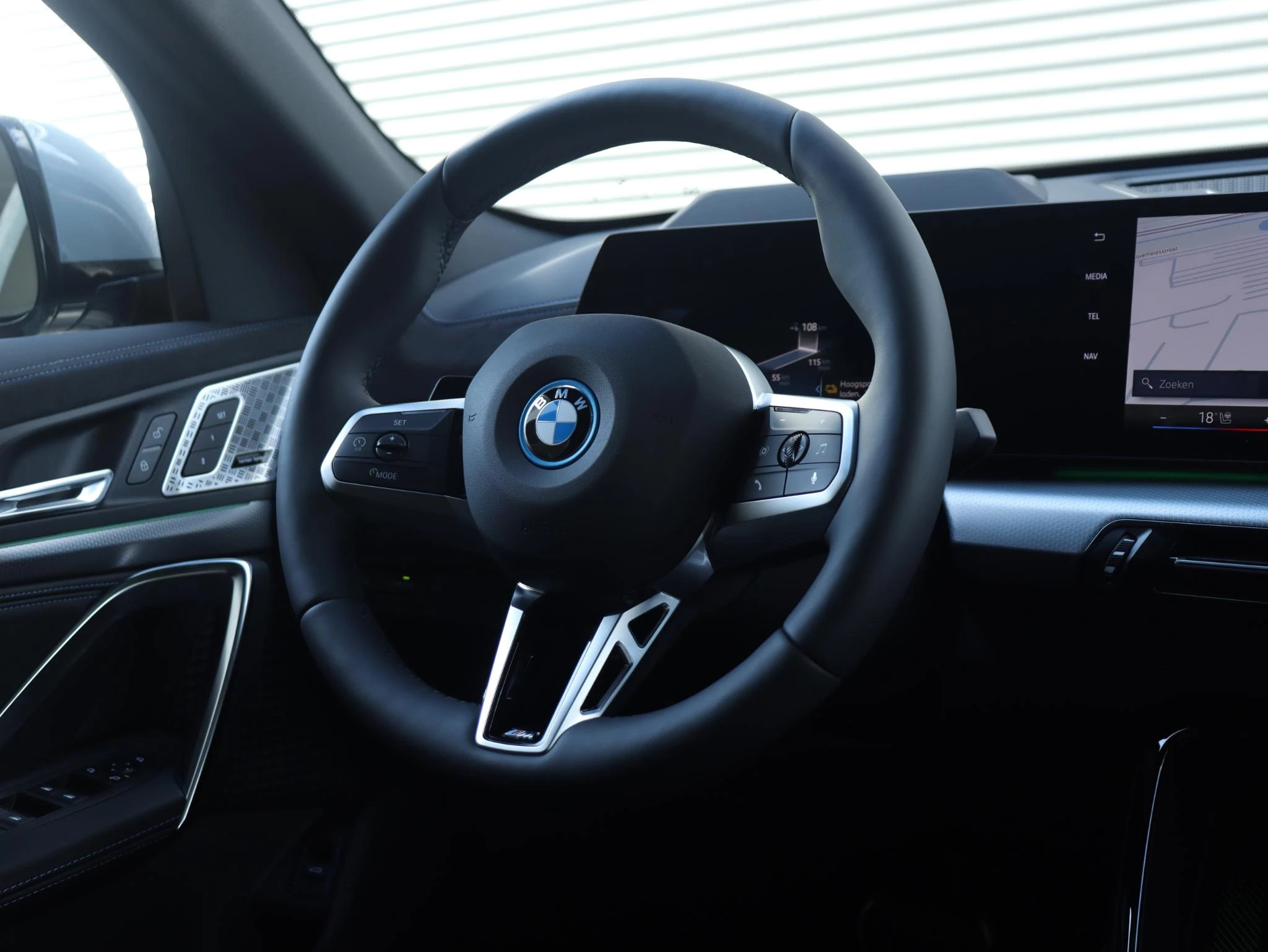 Hoofdafbeelding BMW iX2