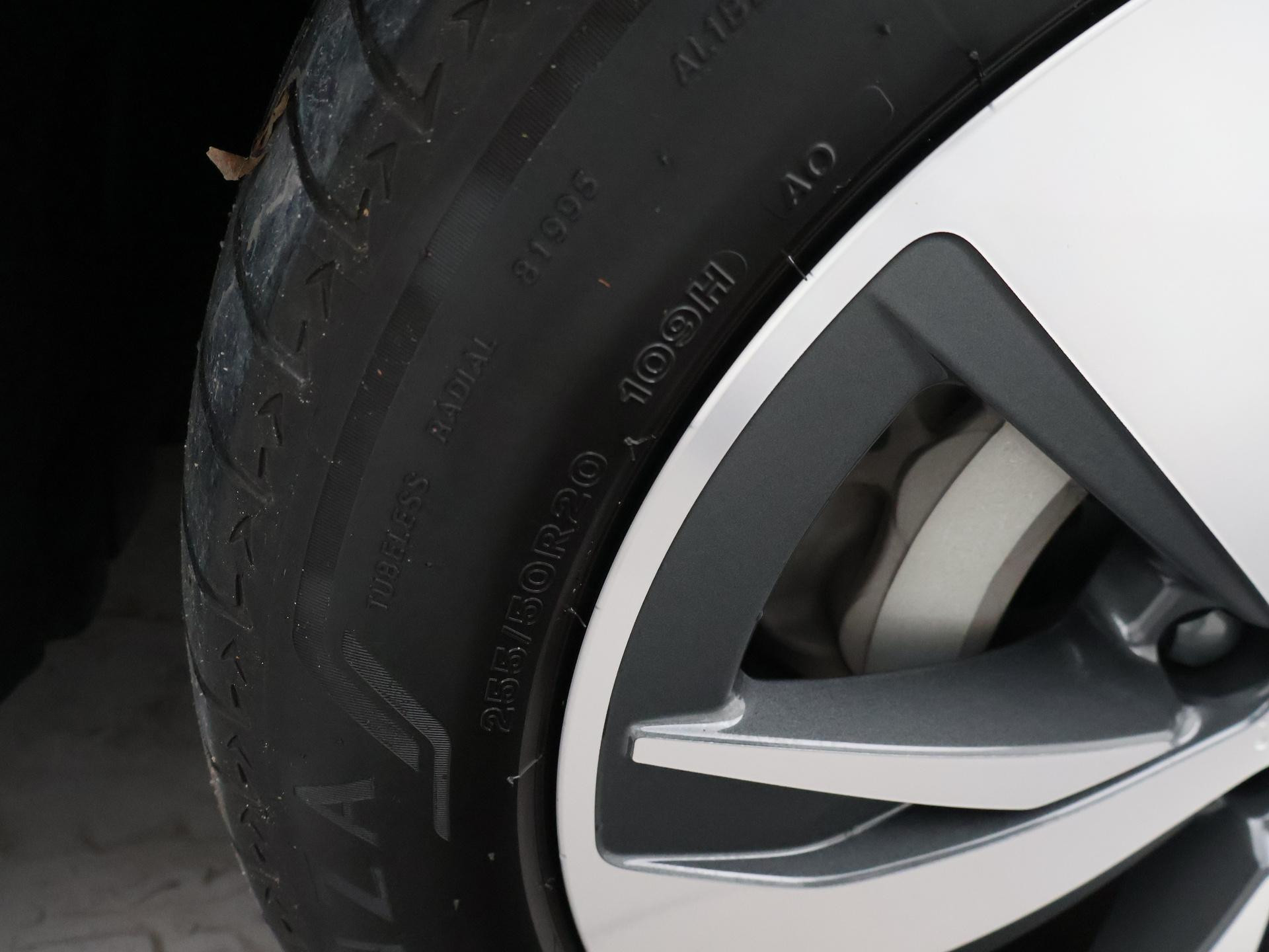 Hoofdafbeelding Audi Q8 e-tron