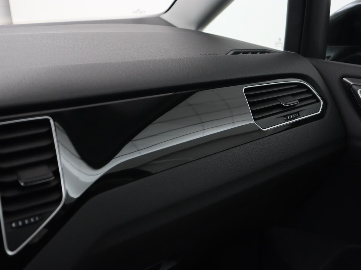 Hoofdafbeelding Volkswagen Golf Sportsvan