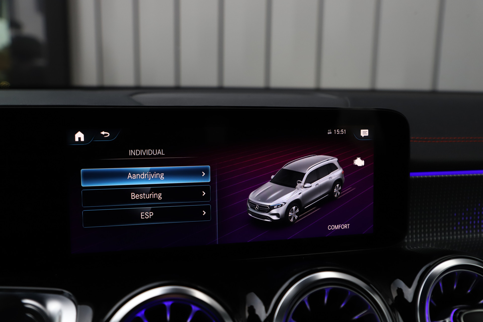 Hoofdafbeelding Mercedes-Benz EQB