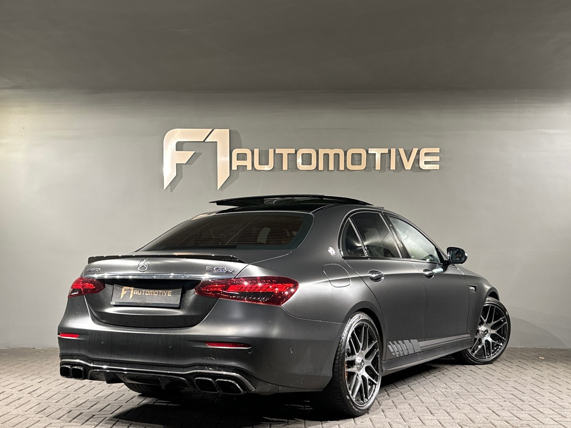 Hoofdafbeelding Mercedes-Benz E-Klasse