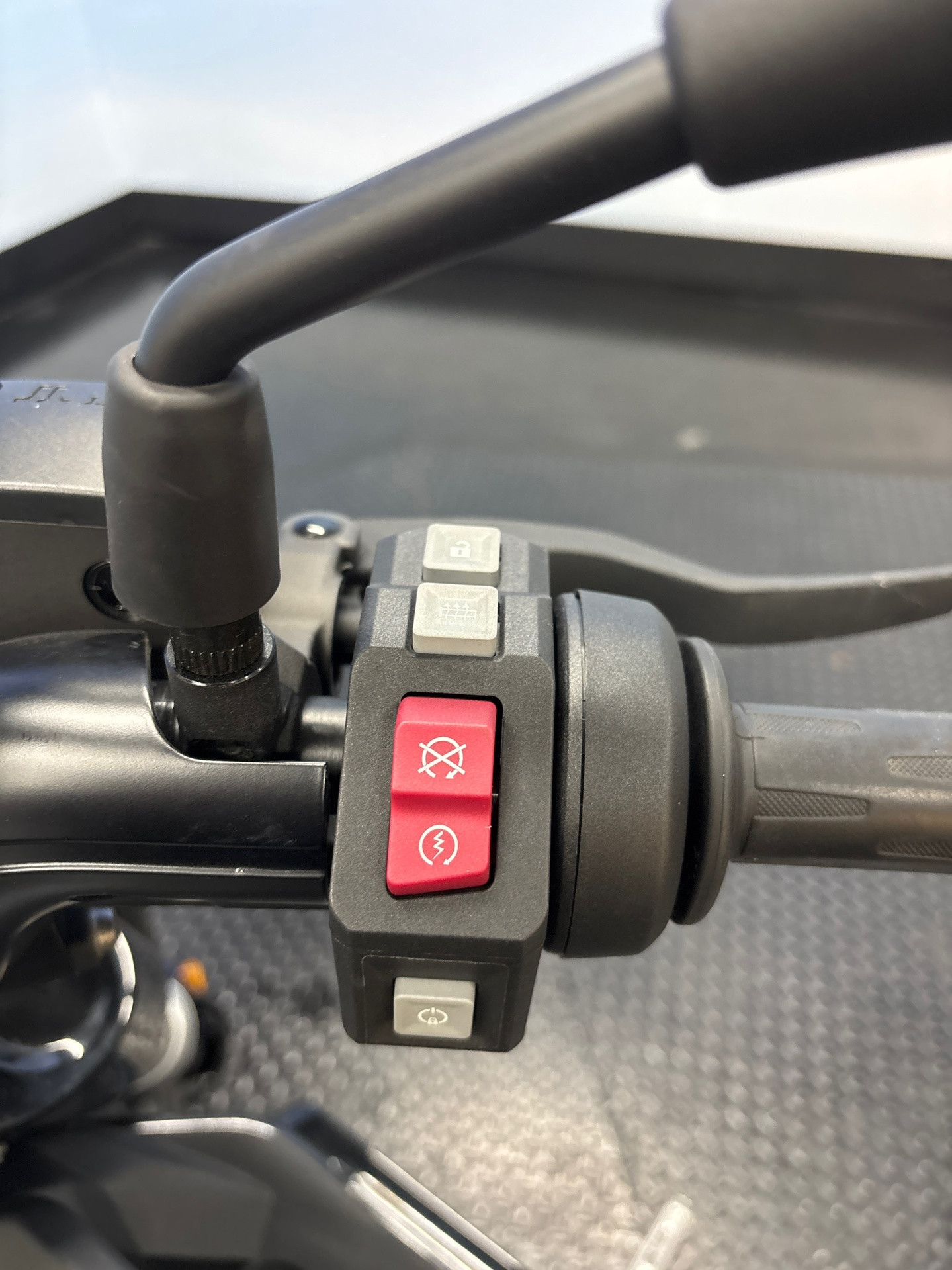 Hoofdafbeelding BMW CE 02