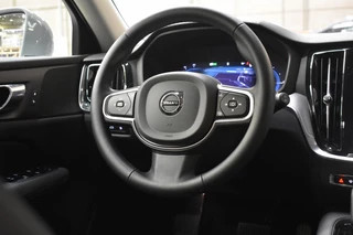 Volvo V60 Volvo V60 350pk AWD Essential Bright | Leder | Driver | Climate | Styling - afbeelding nr 35
