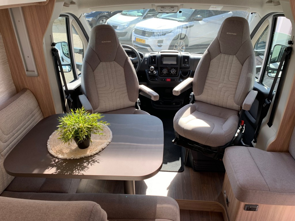 Hoofdafbeelding Bürstner Lyseo Time 2021 38.964km