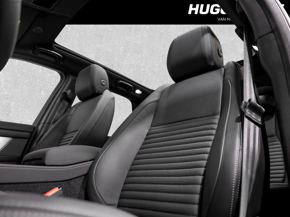 Land Rover-Discovery Sport-image-2