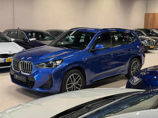 BMW X1 SDrive18i M-Pakket, Facelift, Wide Screen, Apple Carplay, Android Auto, Voll Led, Ambiënte Light, Camera, Cruise, Clima