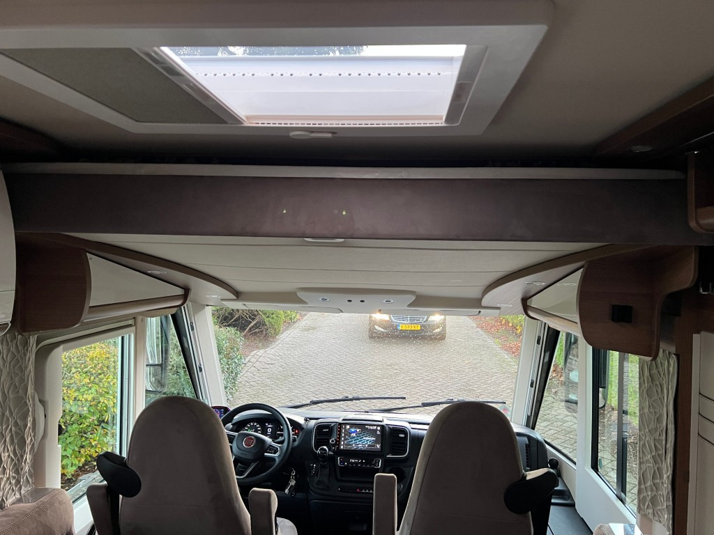 Hoofdafbeelding Carthago Carthago C-compactline I 143 Le