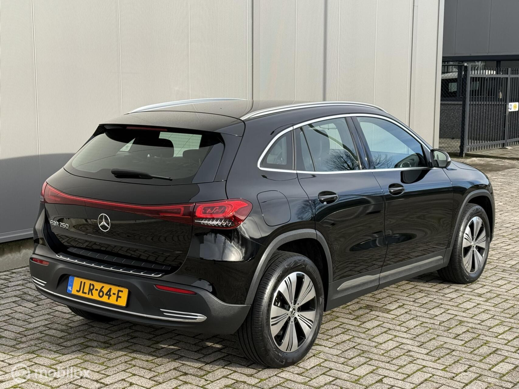 Hoofdafbeelding Mercedes-Benz EQA