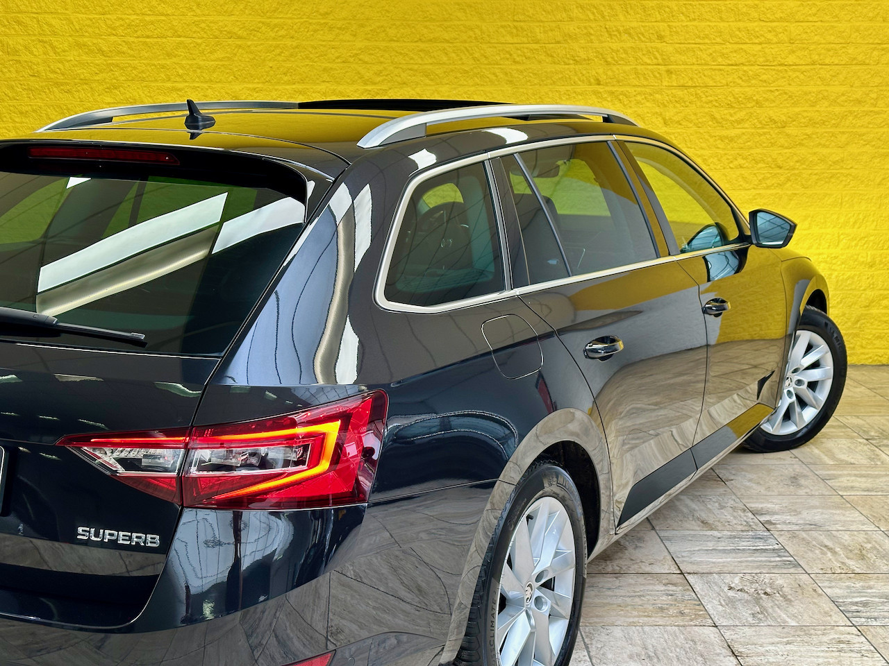 Hoofdafbeelding Škoda Superb