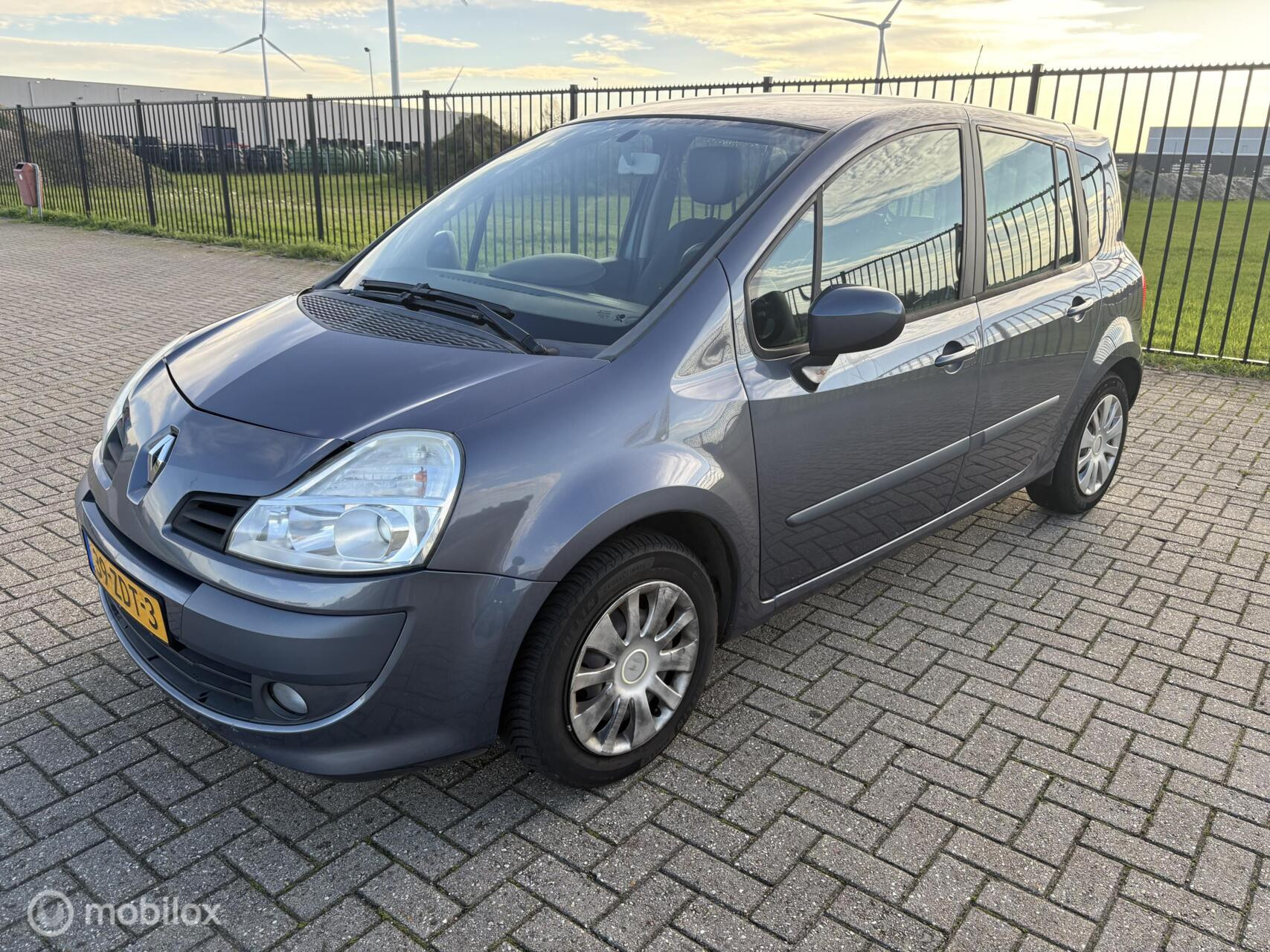 Hoofdafbeelding Renault Modus
