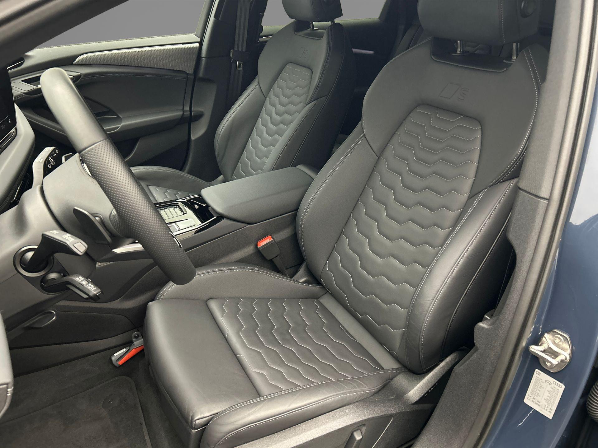 Hoofdafbeelding Audi A6 Avant e-tron