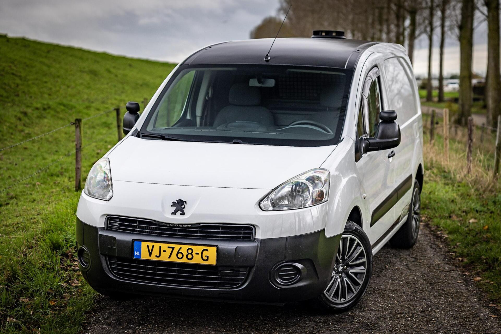 Hoofdafbeelding Peugeot Partner