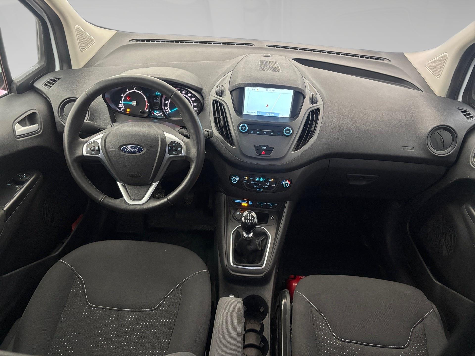 Ford-Transit Courier-image-4