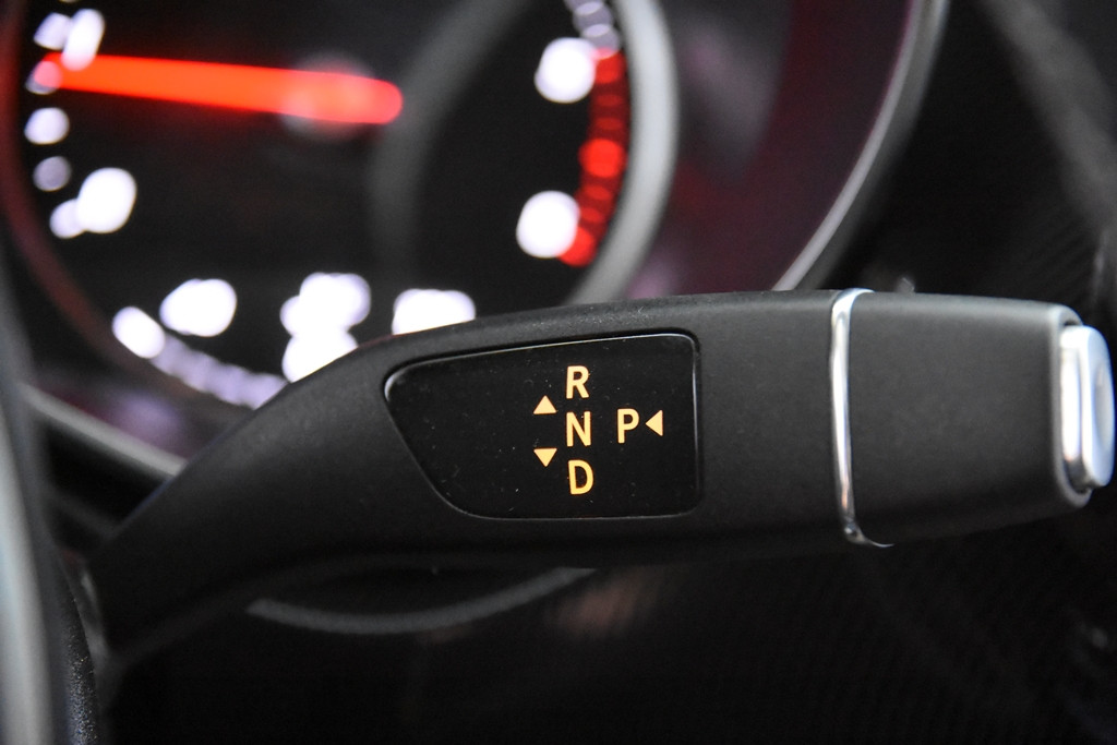 Hoofdafbeelding Mercedes-Benz Marco Polo