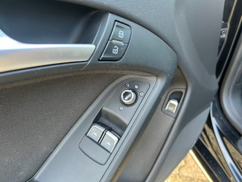 Hoofdafbeelding Audi Coupé