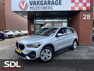 BMW X1 xDrive25e Executive // GROOT NAVI // CAMERA // CRUISE // CLIMA // STOEL VERWARMING // ELEK. KLEP //