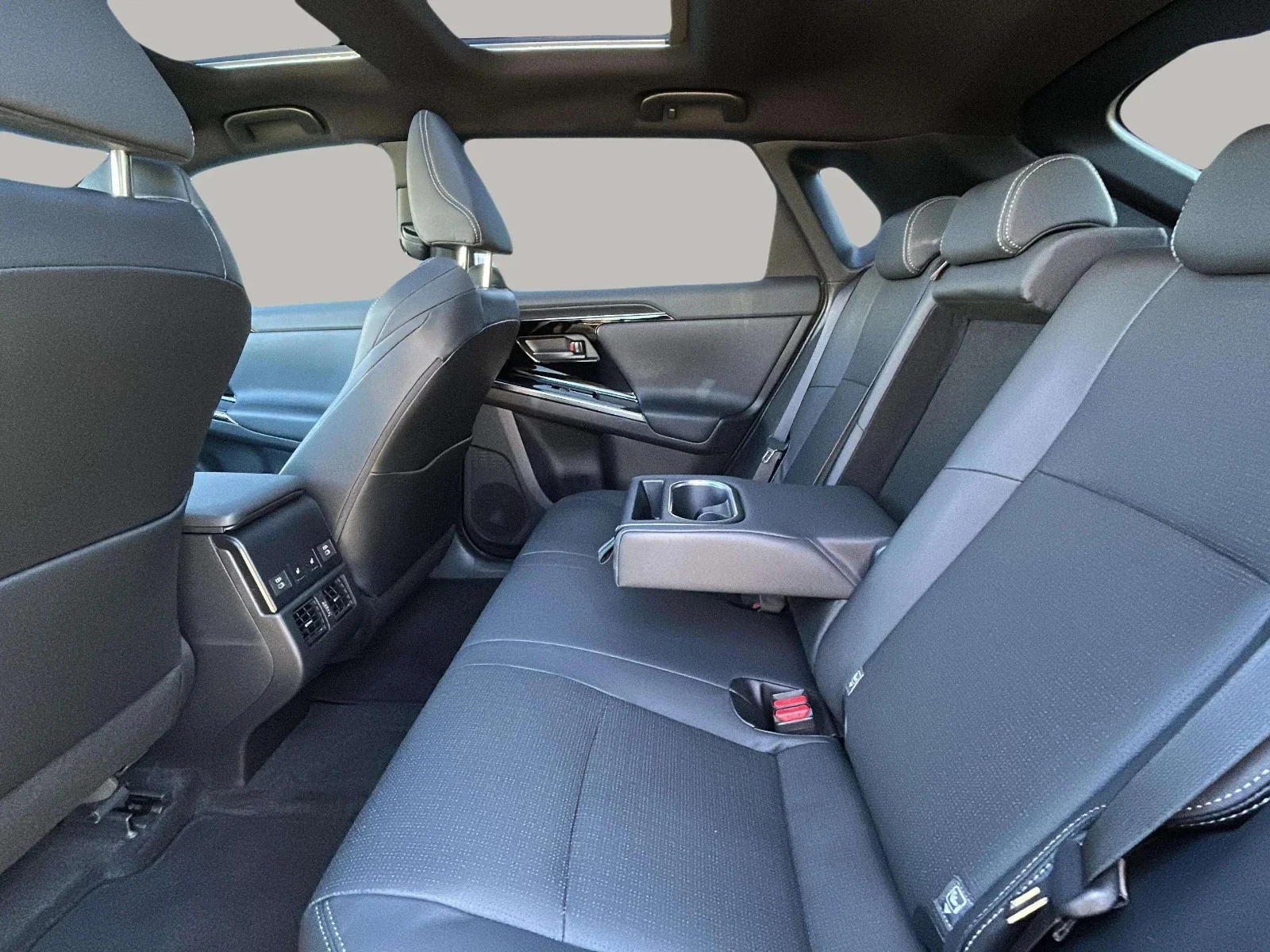 Toyota-bZ4X-image-19