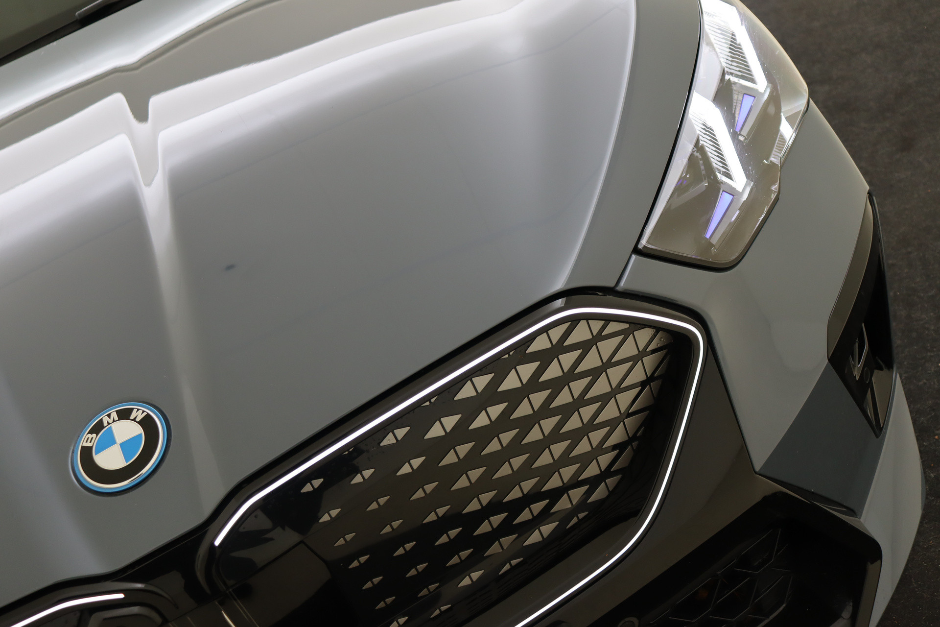 Hoofdafbeelding BMW iX2