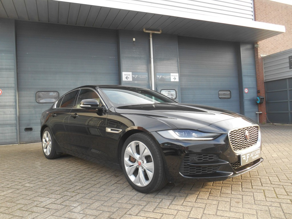 Hoofdafbeelding Jaguar XE